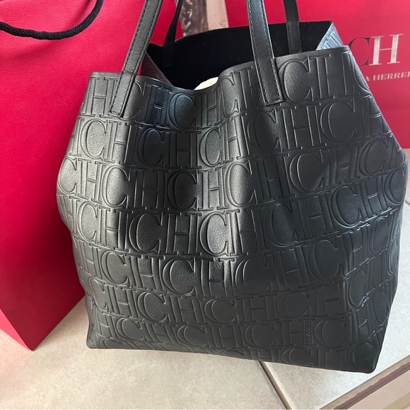 Authentic Carolina Herrera medium Handbad - Picture 3 of 14